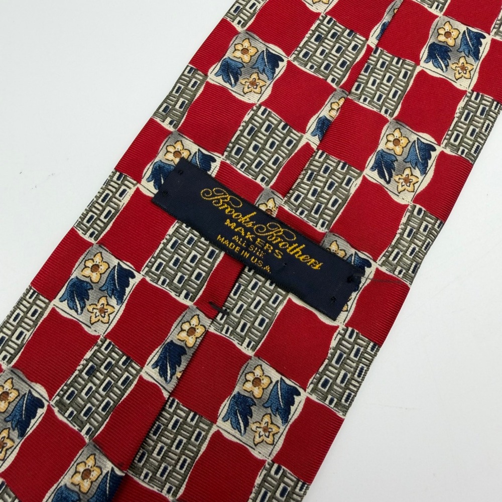 Vintage Brooks Brothers Makers Silk Tie Red Floral Mens 3.5" x 56.5" Made In USA